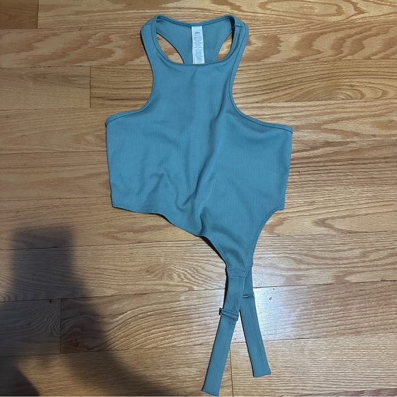 Alo yoga ribbed revelation tank botanical green - Picture 4 of 6